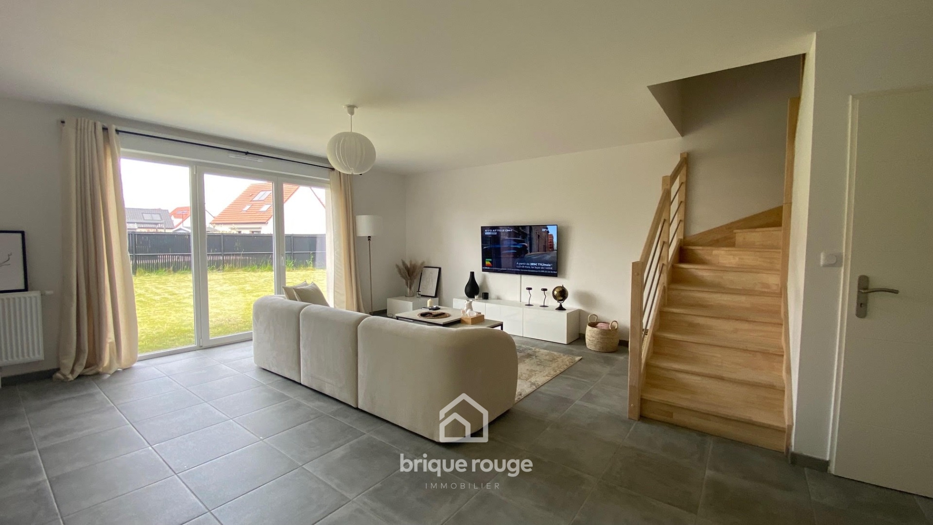 En exclusivite maison 2023  1 mitoyennete parking Photo 2 - Brique Rouge Immobilier