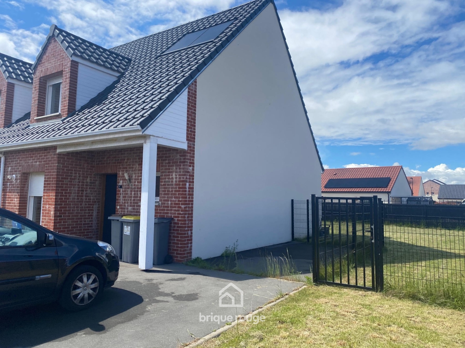 En exclusivite maison 2023  1 mitoyennete parking Photo 8 - Brique Rouge Immobilier