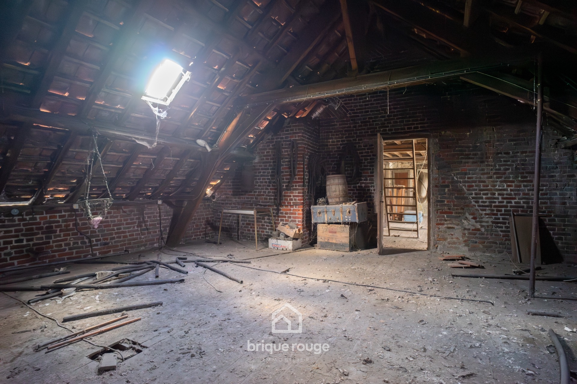 Opportunite rare   une ferme carree  reinventer  Photo 14 - Brique Rouge Immobilier