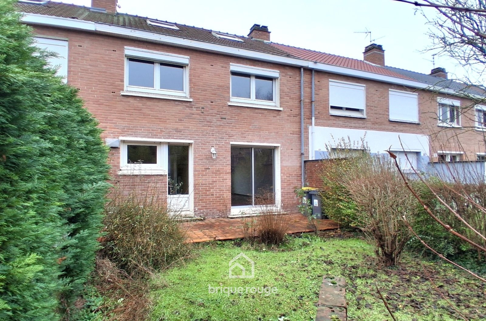 Charmante maison batir 4 chambres entretenue situee au calme Photo 1 - Brique Rouge Immobilier