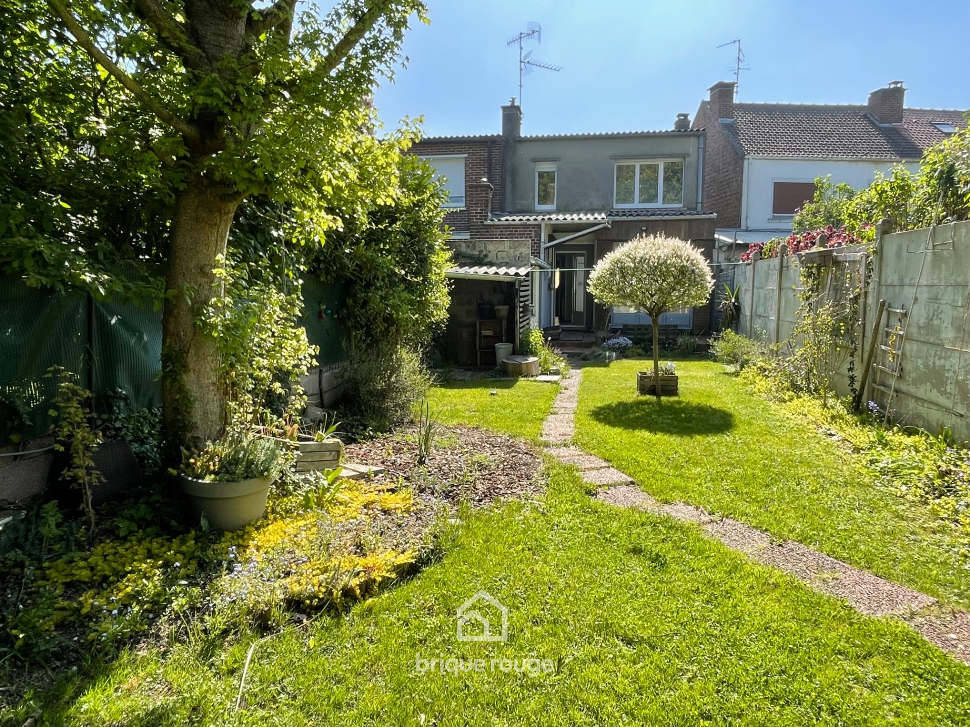 Bethune maison avec jardin et garage Photo 1 - Brique Rouge Immobilier