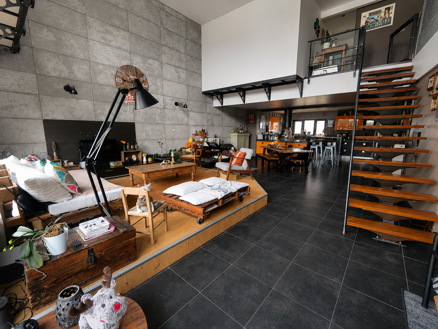 Maison semi indi style loft 3chambres exterieur parking Photo 2 - Brique Rouge Immobilier Maison semi indi style loft 3chambres exterieur parking Photo 2 - Brique Rouge Immobilier
