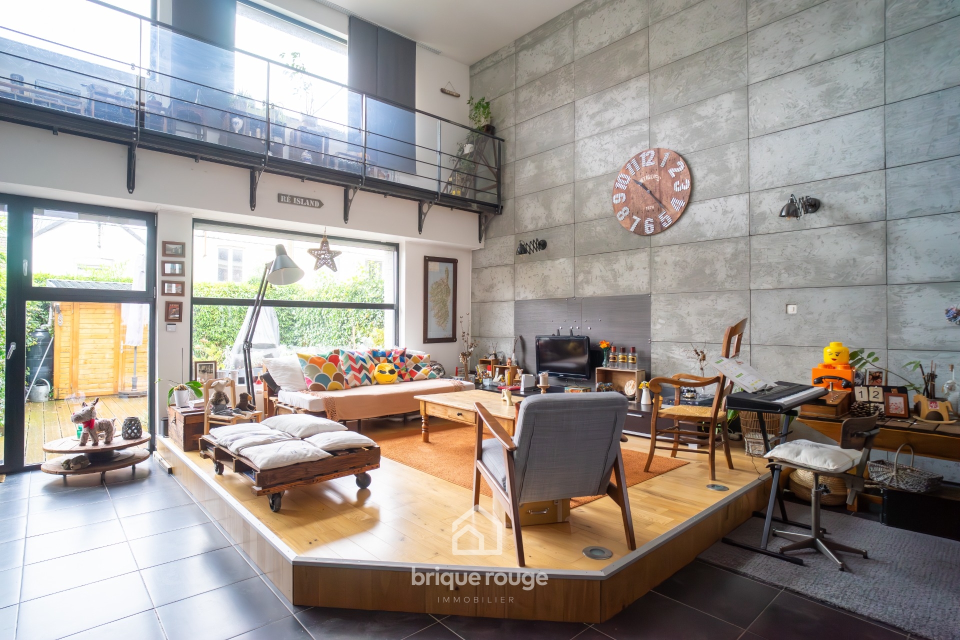 Maison semi indi style loft 3chambres exterieur parking Photo 4 - Brique Rouge Immobilier Maison semi indi style loft 3chambres exterieur parking Photo 4 - Brique Rouge Immobilier