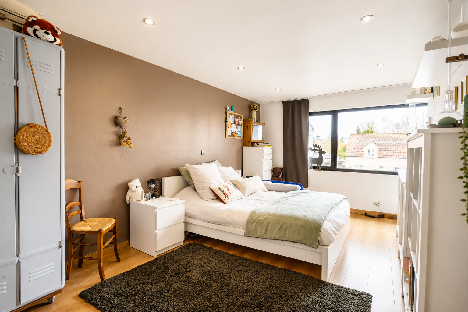 Maison semi indi style loft 3chambres exterieur parking Photo 6 - Brique Rouge Immobilier Maison semi indi style loft 3chambres exterieur parking Photo 6 - Brique Rouge Immobilier