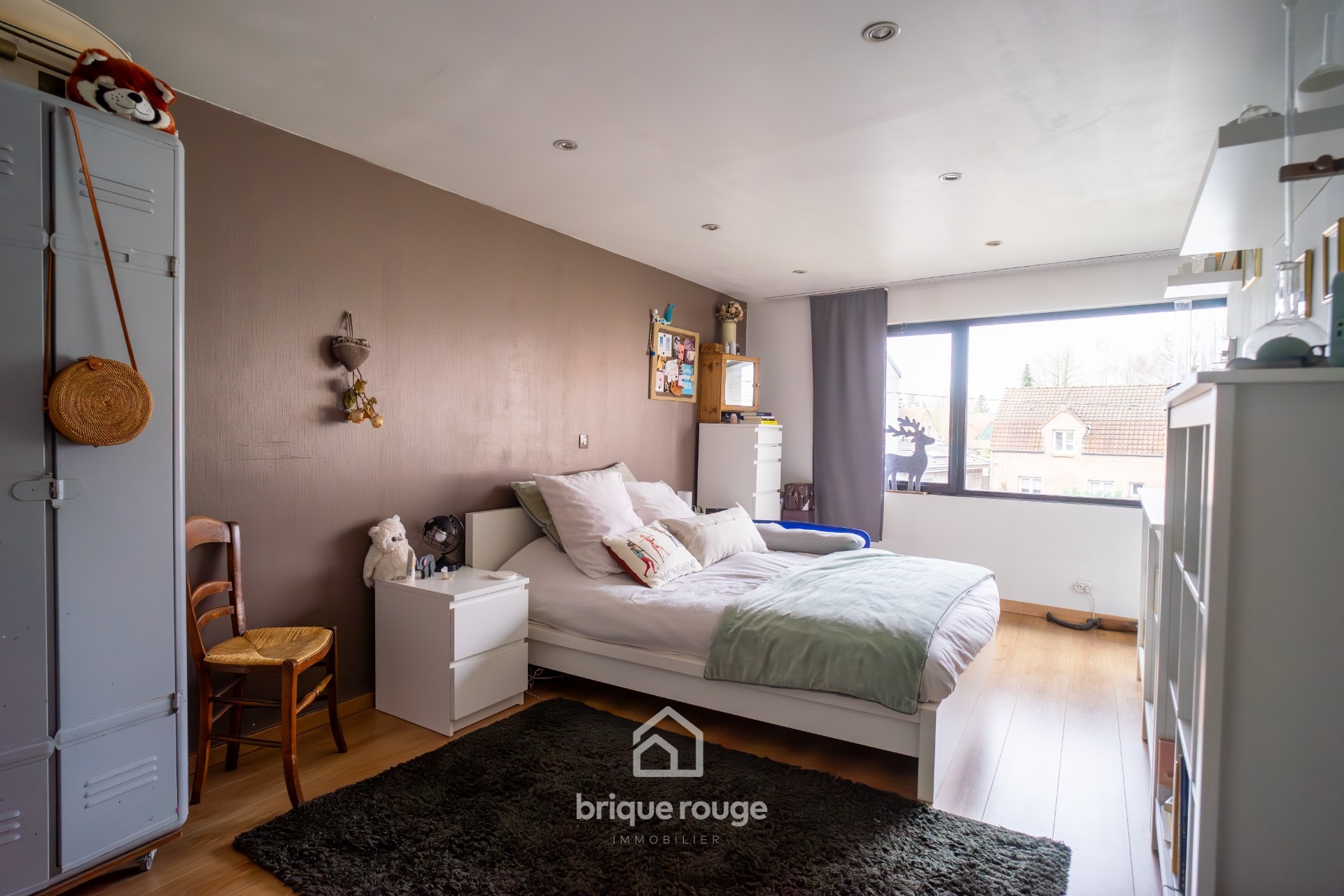 Maison semi indi style loft 3chambres exterieur parking Photo 10 - Brique Rouge Immobilier Maison semi indi style loft 3chambres exterieur parking Photo 10 - Brique Rouge Immobilier