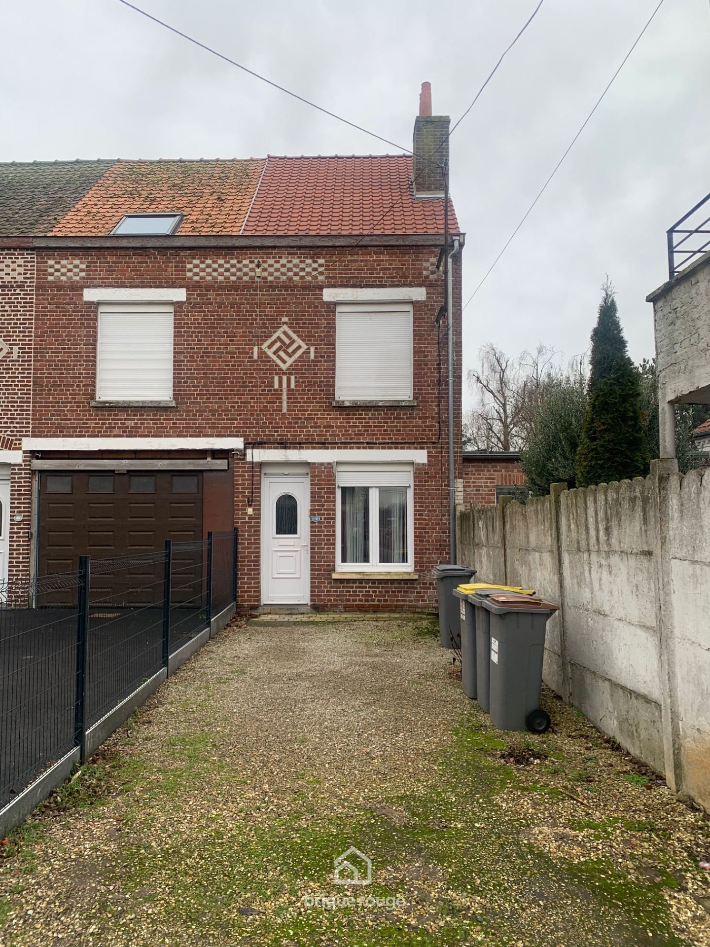 Maison 1930 semi individuelle  renover poss 3 chambres Photo 1 - Brique Rouge Immobilier