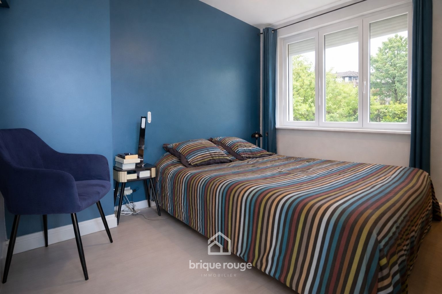 Maison individuelle 3 chambres jardin garage   carport Photo 5 - Brique Rouge Immobilier