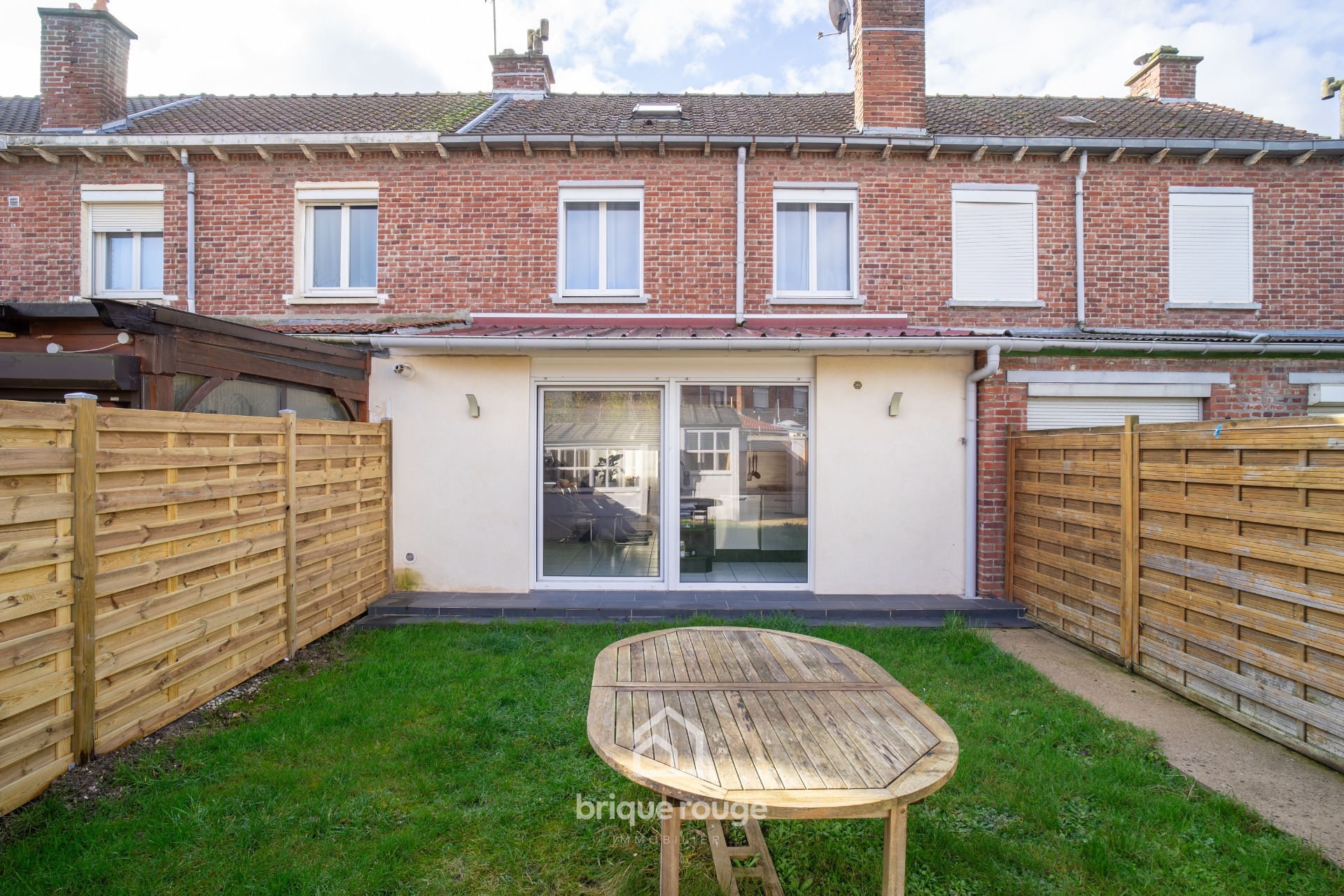 Jolie maison avec jardin renovee avec gout Photo 1 - Brique Rouge Immobilier Jolie maison avec jardin renovee avec gout Photo 1 - Brique Rouge Immobilier