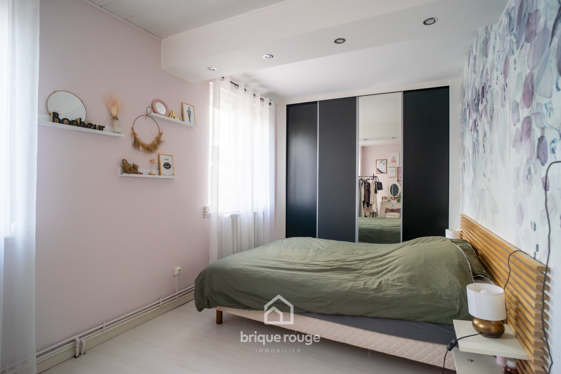 Jolie maison avec jardin renovee avec gout Photo 6 - Brique Rouge Immobilier