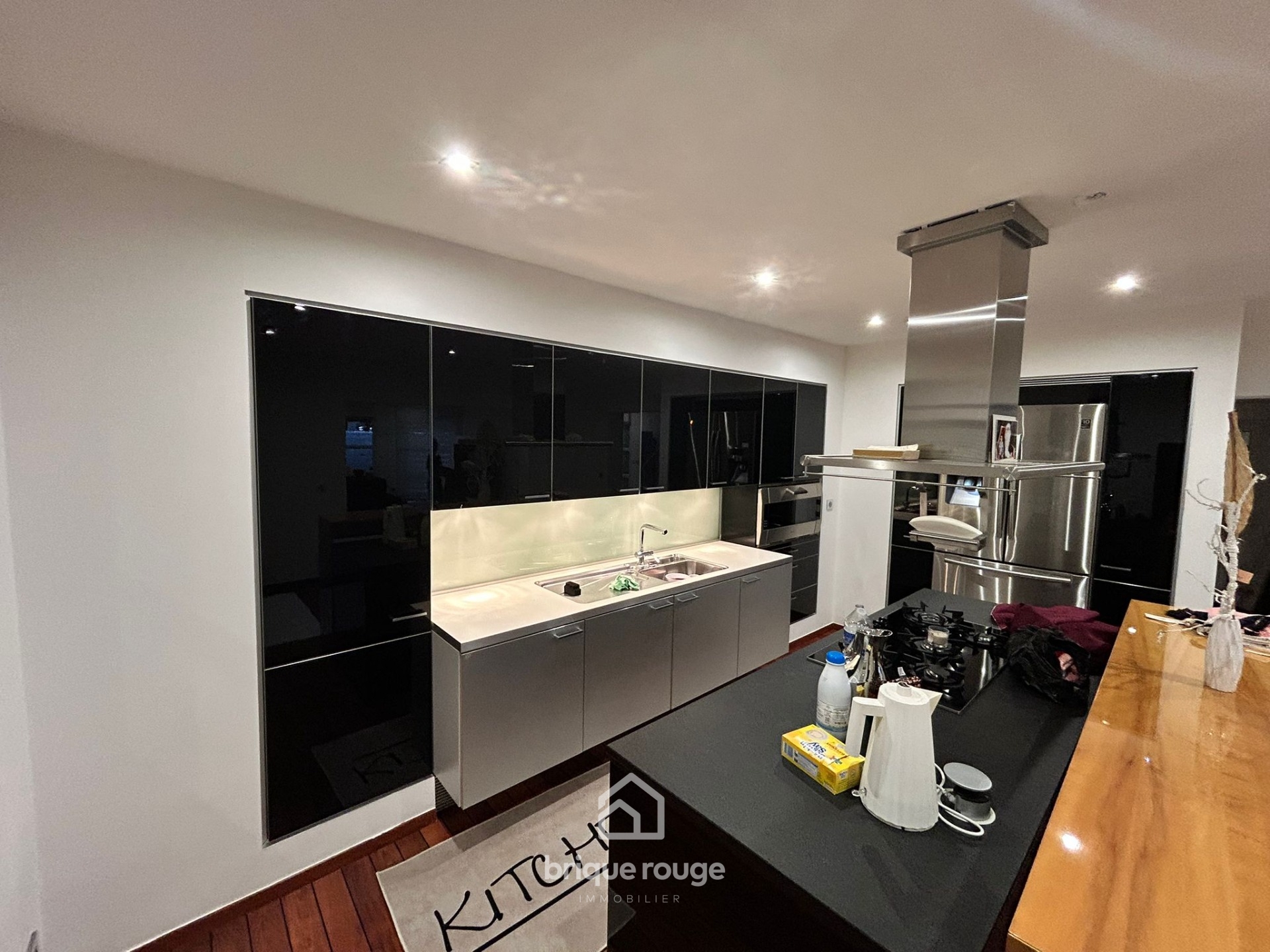 Superbe loft contemporain de 2019 Photo 3 - Brique Rouge Immobilier Superbe loft contemporain de 2019 Photo 3 - Brique Rouge Immobilier