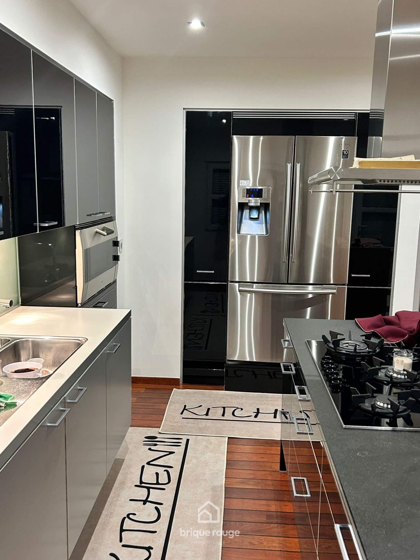 Superbe loft contemporain de 2019 Photo 4 - Brique Rouge Immobilier Superbe loft contemporain de 2019 Photo 4 - Brique Rouge Immobilier