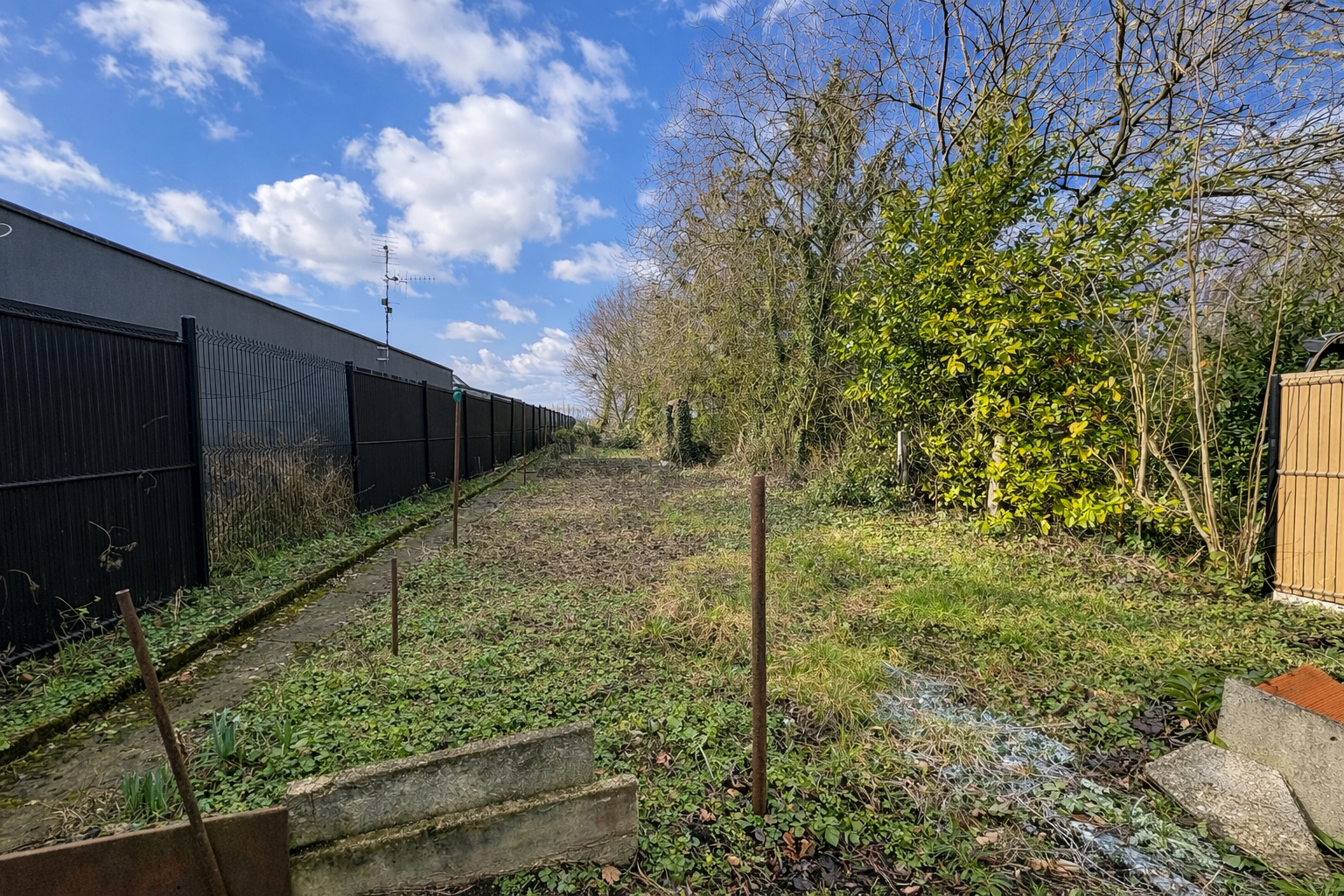 Fermette au grand potentiel  200 m  utile garage jardin Photo 5 - Brique Rouge Immobilier
