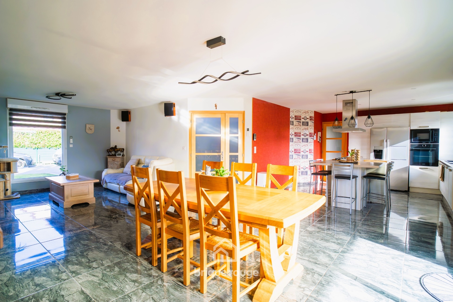 Superbe pavillon individuel avec piscine Photo 5 - Brique Rouge Immobilier