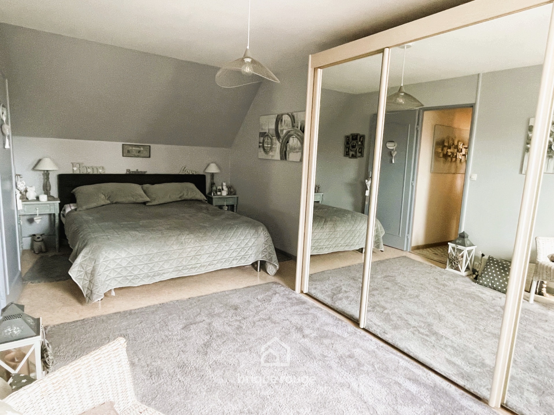 Maison confortable avec 3 chambres garage et jardin Photo 5 - Brique Rouge Immobilier