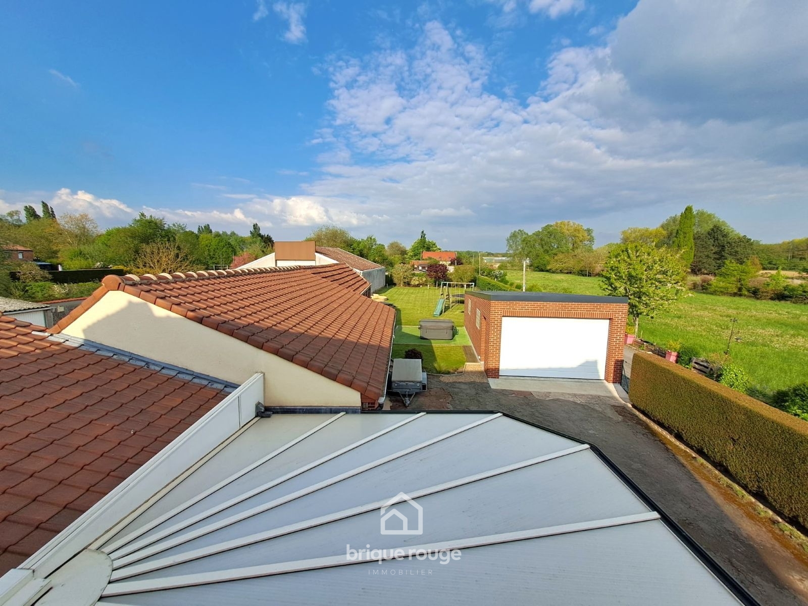 Rare maison individuelle sur belle parcelle Photo 12 - Brique Rouge Immobilier Rare maison individuelle sur belle parcelle Photo 12 - Brique Rouge Immobilier