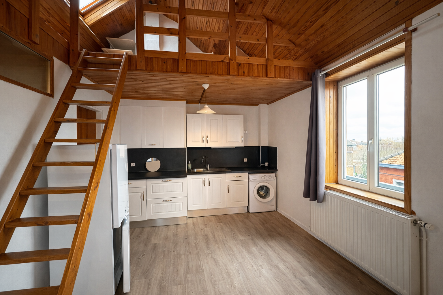 Immeuble etudiant 5 lots avec cusine equipee 50 m de la gare Photo 3 - Brique Rouge Immobilier