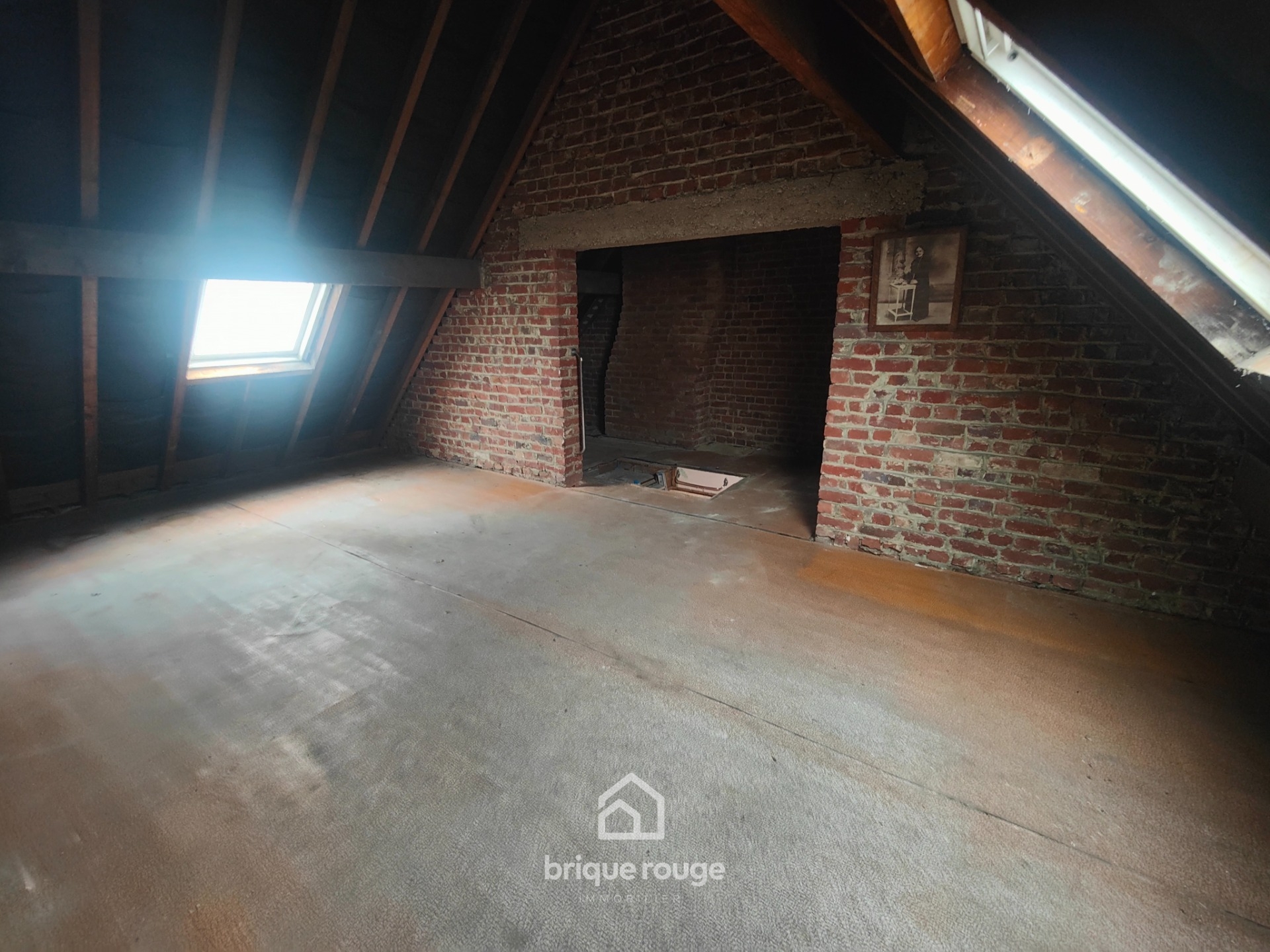 A 2 mn du chr maison gros potentiel sur 450m grand garage Photo 10 - Brique Rouge Immobilier