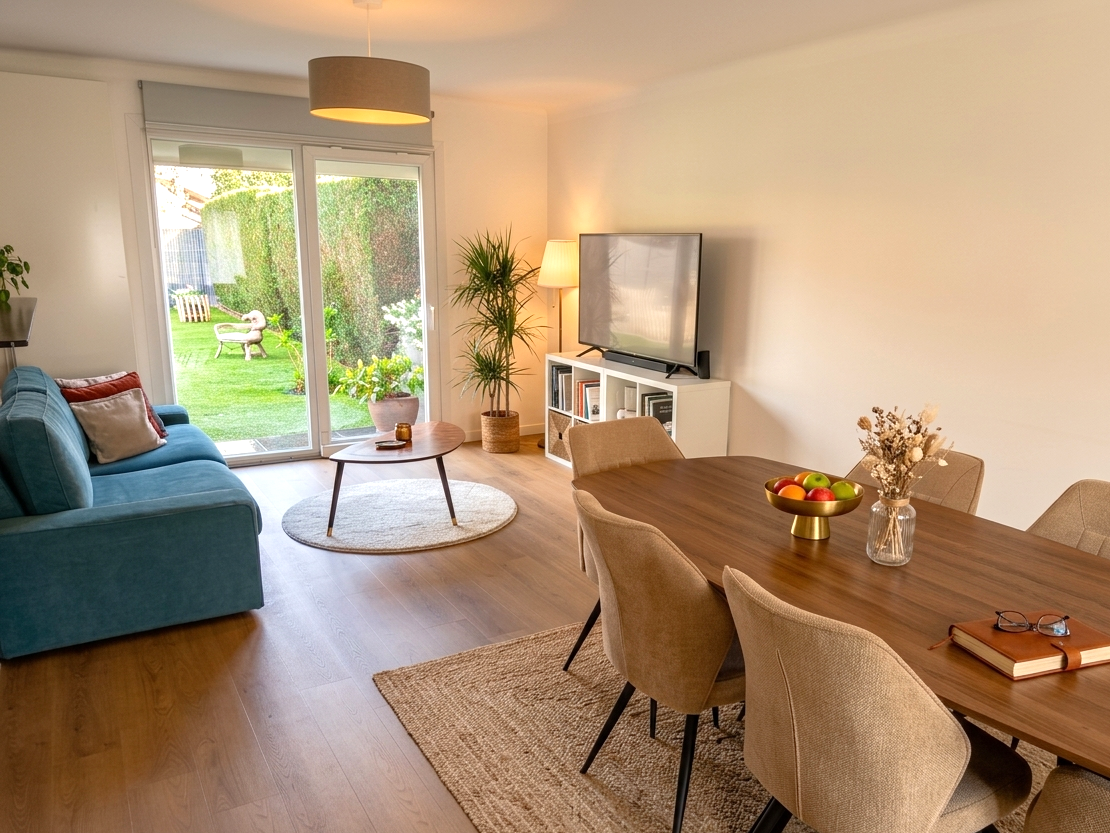 Magnifique maison semi individuelle entierement renovee Photo 2 - Brique Rouge Immobilier