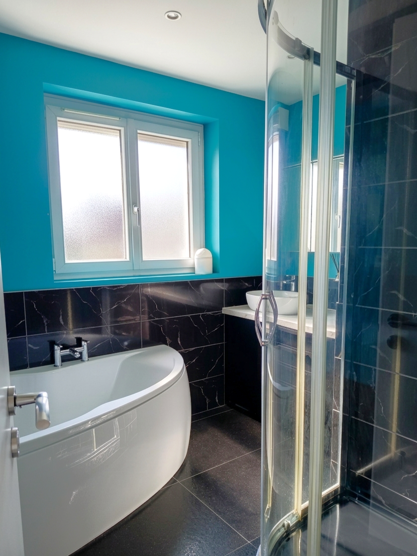 Magnifique maison semi individuelle entierement renovee Photo 10 - Brique Rouge Immobilier