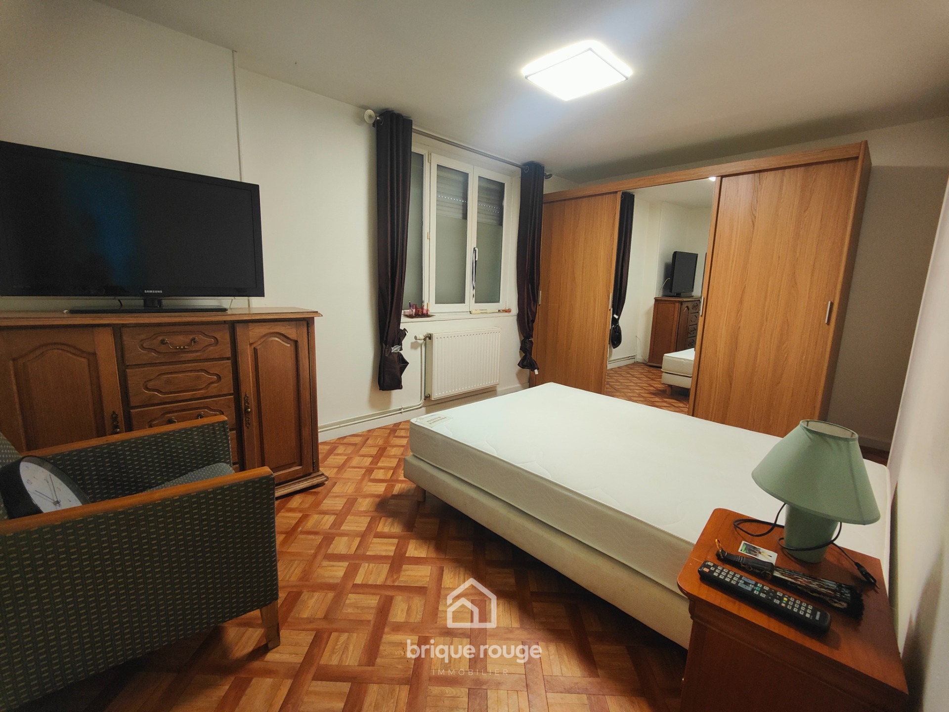 A 2 mn du metro et chr maison  3 chambres bureau   exterieur Photo 6 - Brique Rouge Immobilier