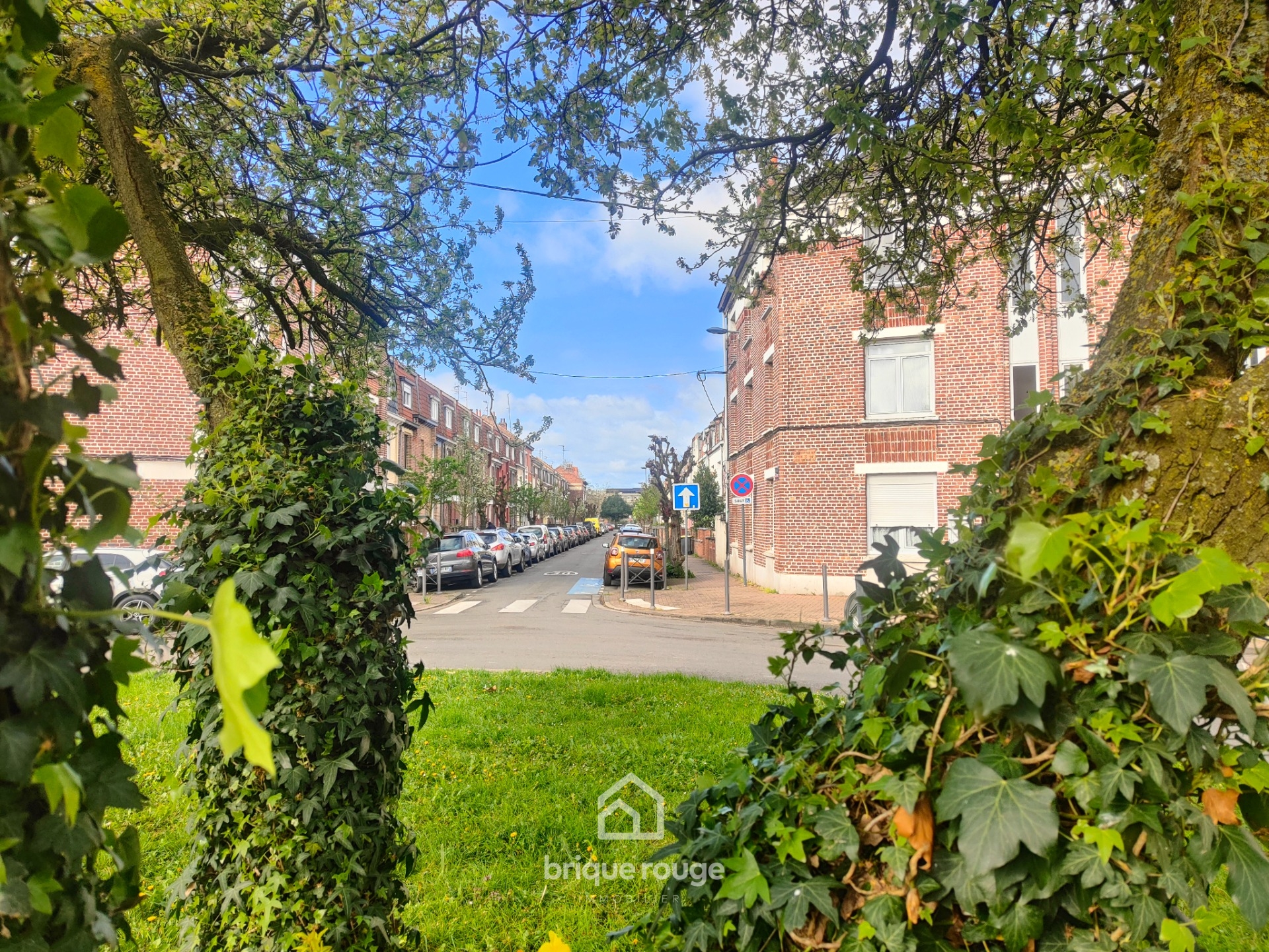 A 2 mn du metro et chr maison  3 chambres bureau   exterieur Photo 13 - Brique Rouge Immobilier