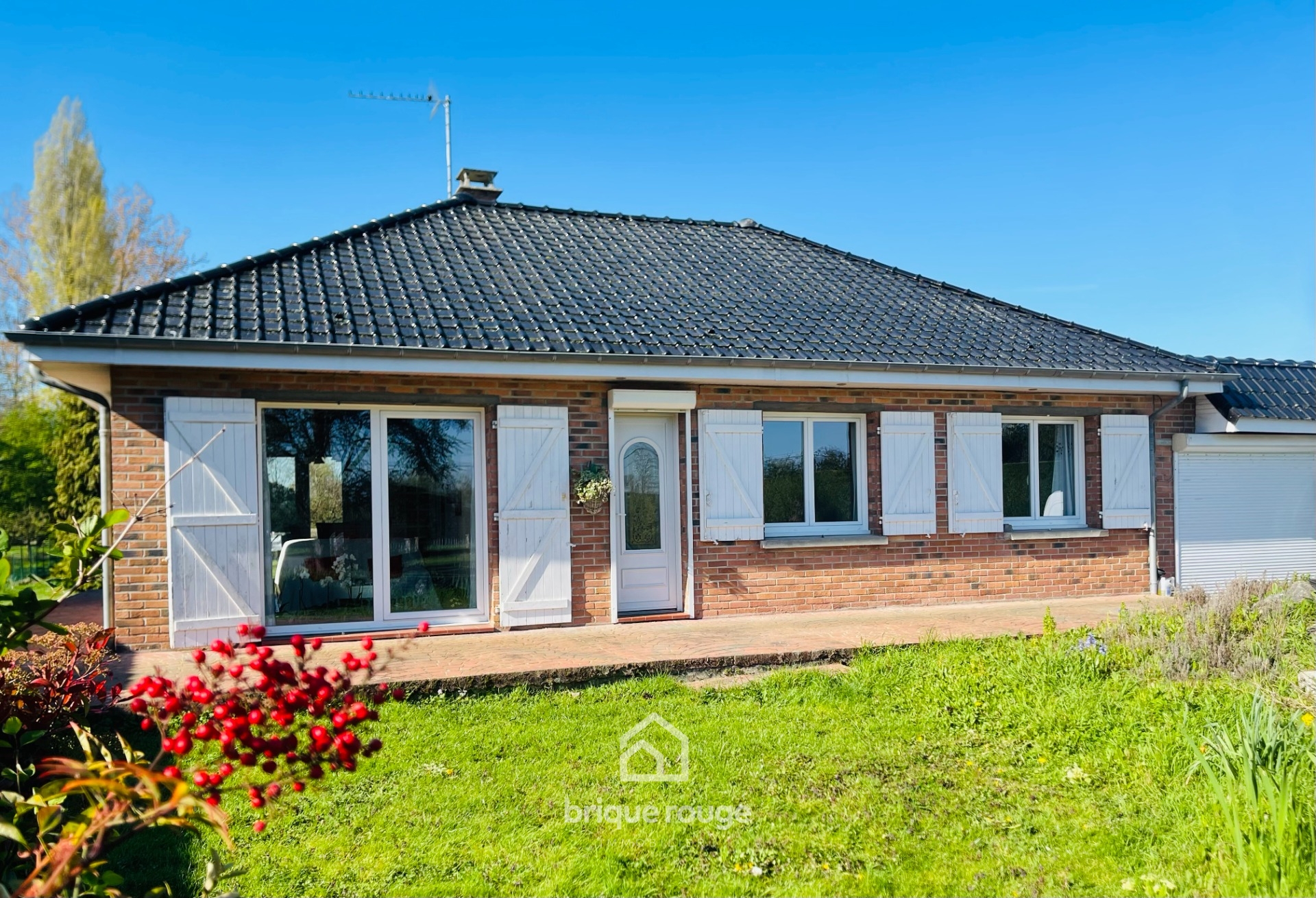 Plain pied individuel en campagne bethunoise hinges Photo 1 - Brique Rouge Immobilier Plain pied individuel en campagne bethunoise hinges Photo 1 - Brique Rouge Immobilier