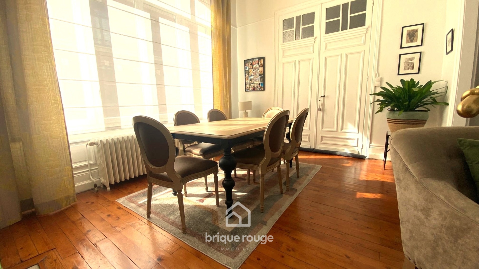 Magnifique maison bourgeoise patio et cour Photo 3 - Brique Rouge Immobilier Magnifique maison bourgeoise patio et cour Photo 3 - Brique Rouge Immobilier