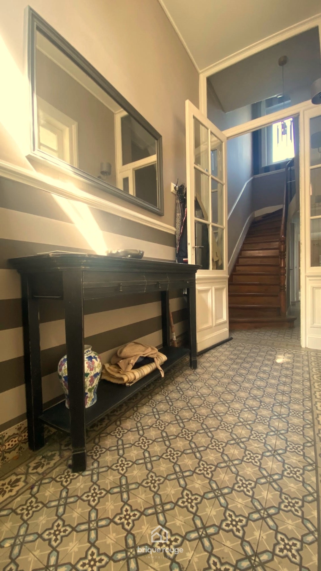 Magnifique maison bourgeoise patio et cour Photo 5 - Brique Rouge Immobilier Magnifique maison bourgeoise patio et cour Photo 5 - Brique Rouge Immobilier