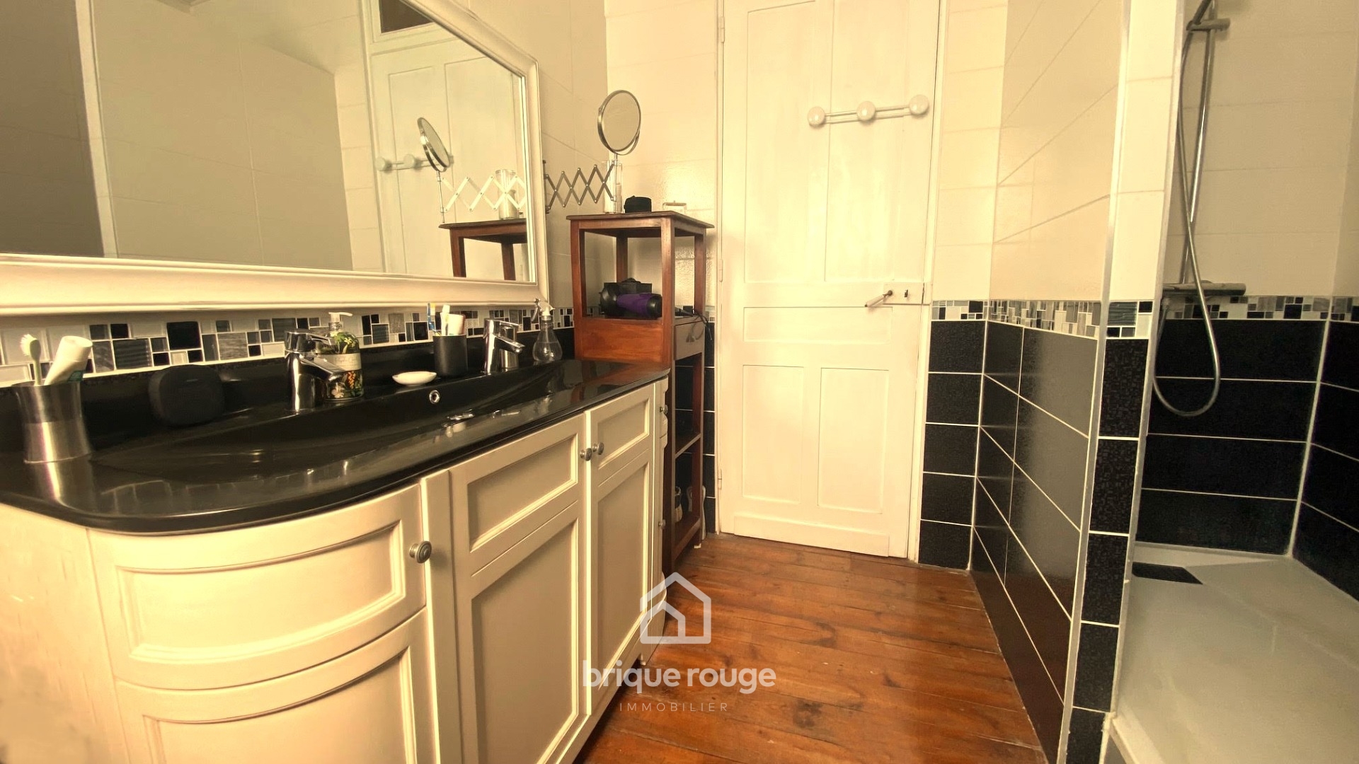 Magnifique maison bourgeoise patio et cour Photo 9 - Brique Rouge Immobilier Magnifique maison bourgeoise patio et cour Photo 9 - Brique Rouge Immobilier