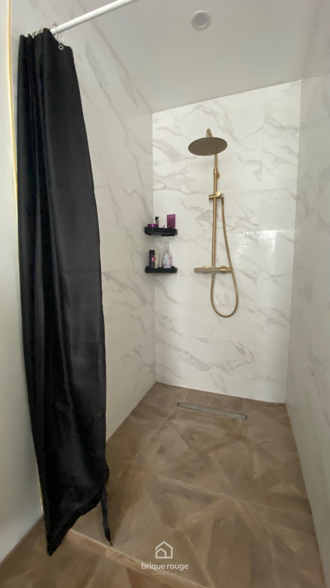 Maison renovee 3 chambres jardin parking Photo 7 - Brique Rouge Immobilier