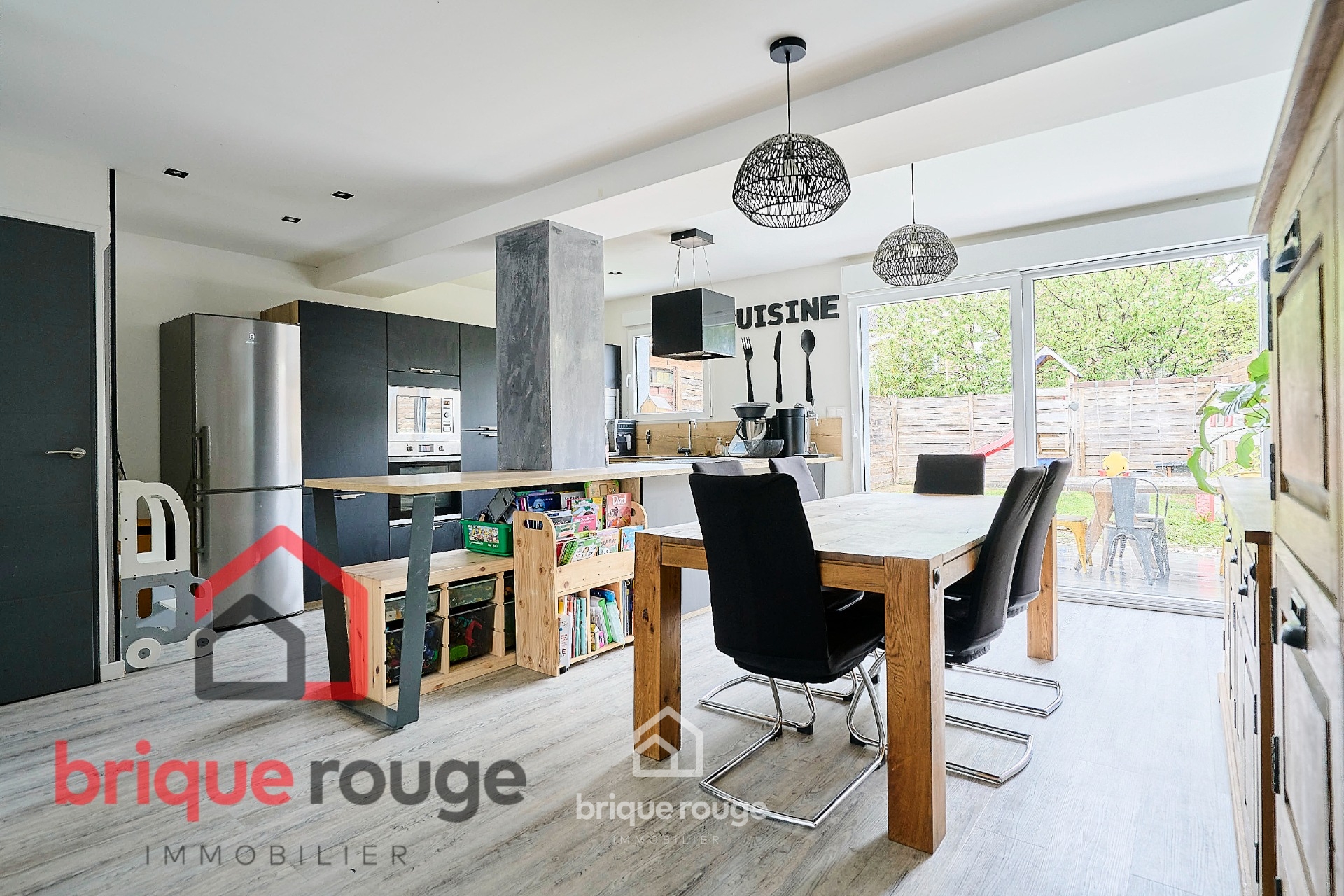 Belle maison familiale  parfaitement entretenue Photo 3 - Brique Rouge Immobilier