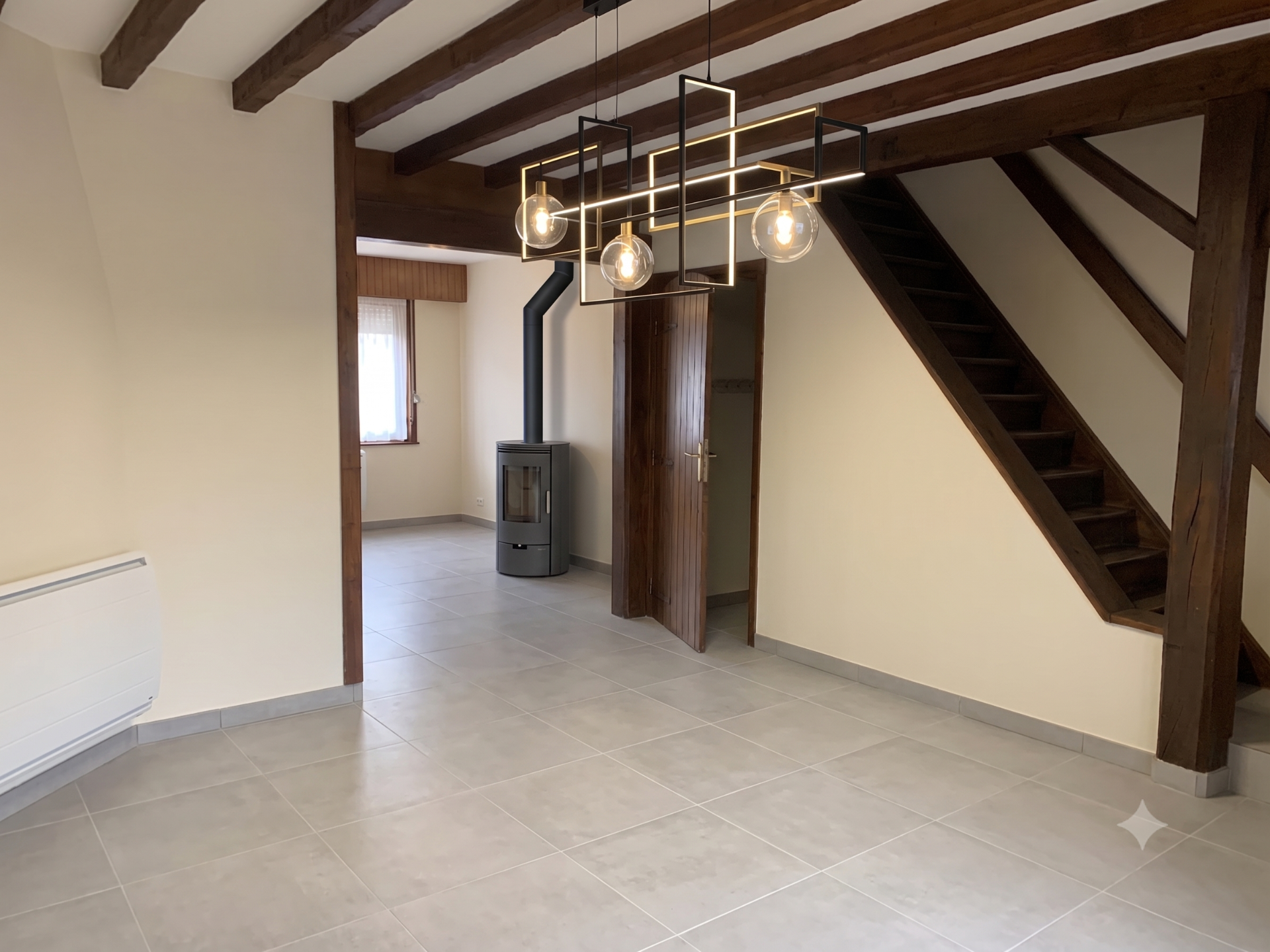 Maison 1960  renover poss 4 chambres Photo 3 - Brique Rouge Immobilier