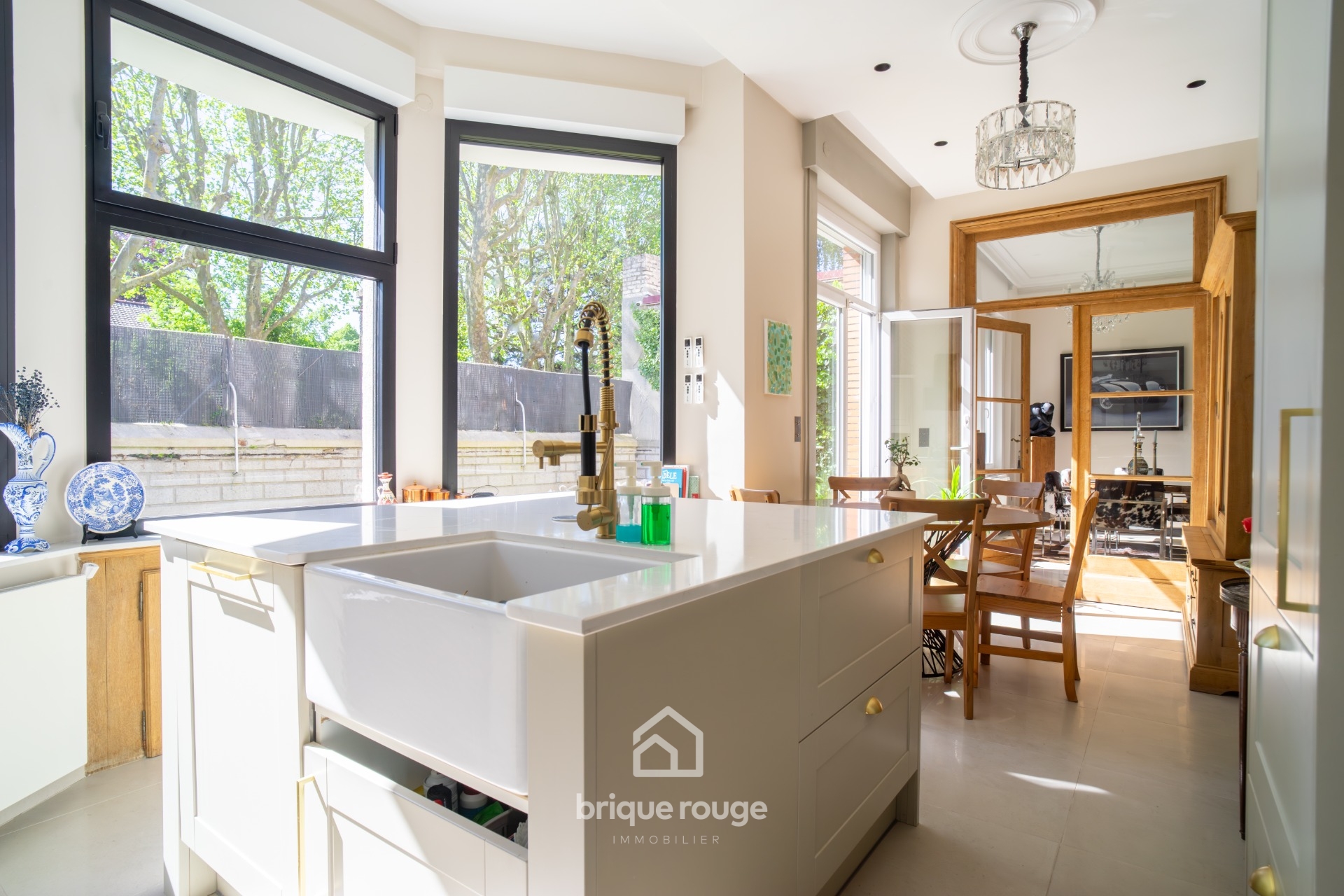 Sublime maison de 320m 8 chambres Photo 4 - Brique Rouge Immobilier Sublime maison de 320m 8 chambres Photo 4 - Brique Rouge Immobilier