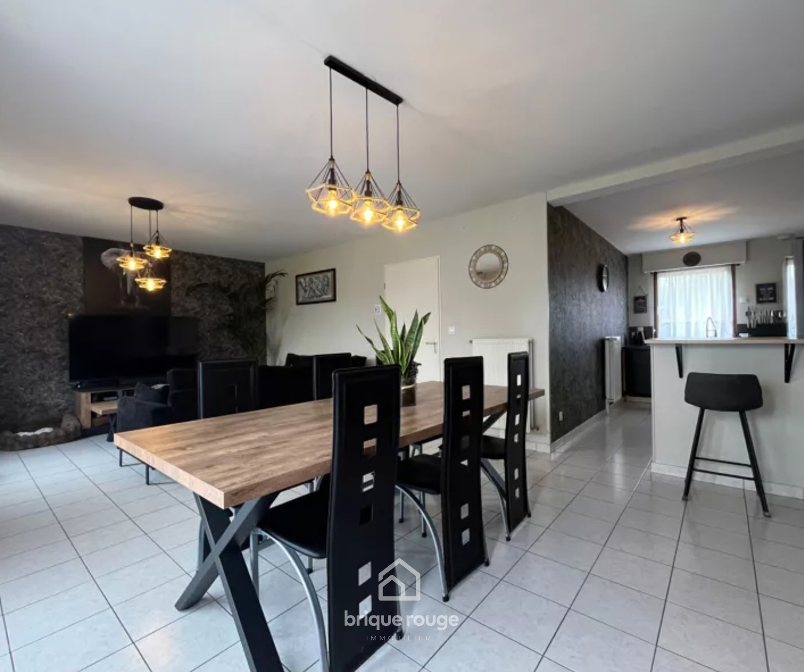 Maison semi individuelle 3 chambres Photo 1 - Brique Rouge Immobilier