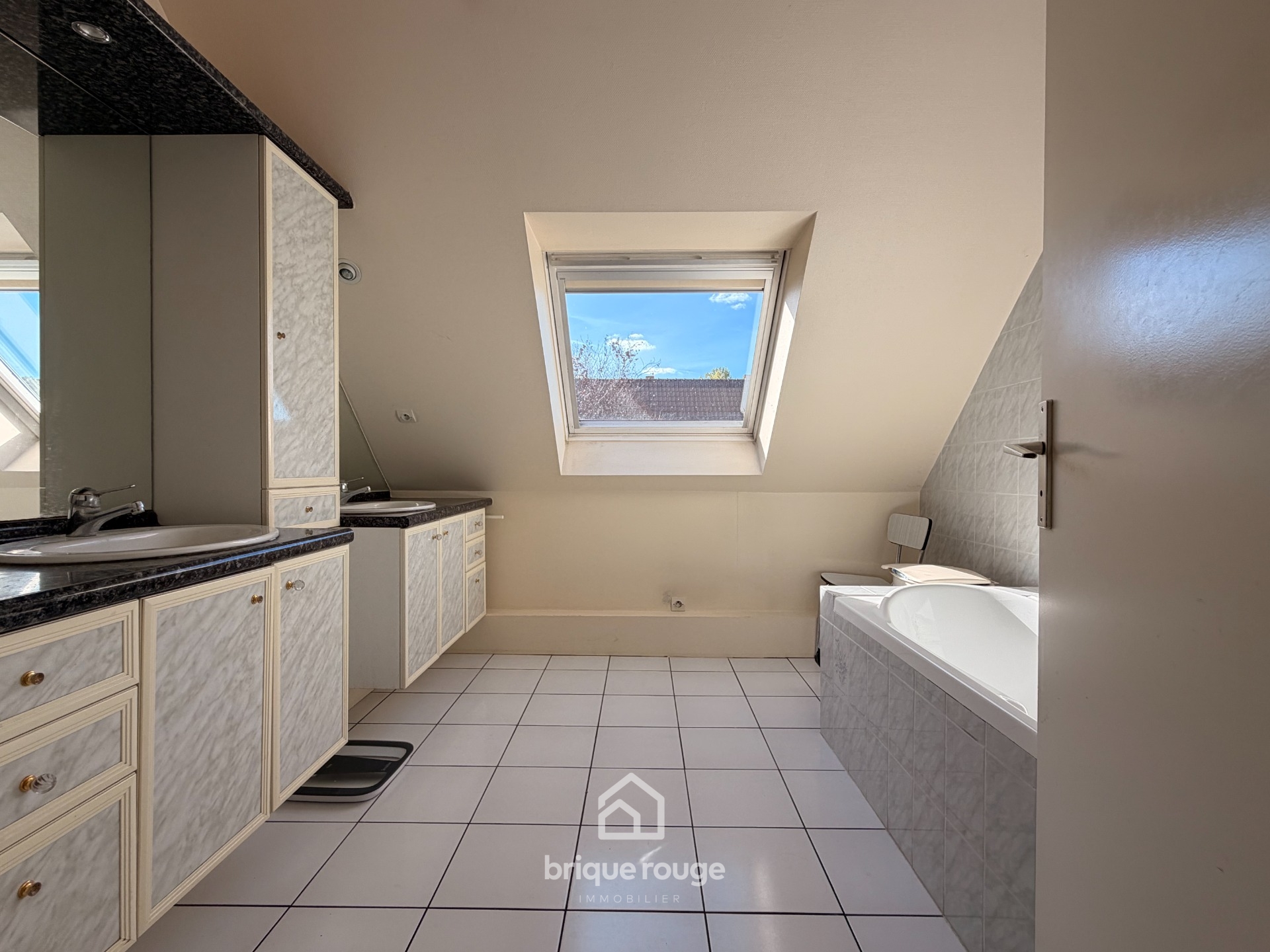 Opportunite maison 5 chambres en exclusivite herlies Photo 10 - Brique Rouge Immobilier Opportunite maison 5 chambres en exclusivite herlies Photo 10 - Brique Rouge Immobilier