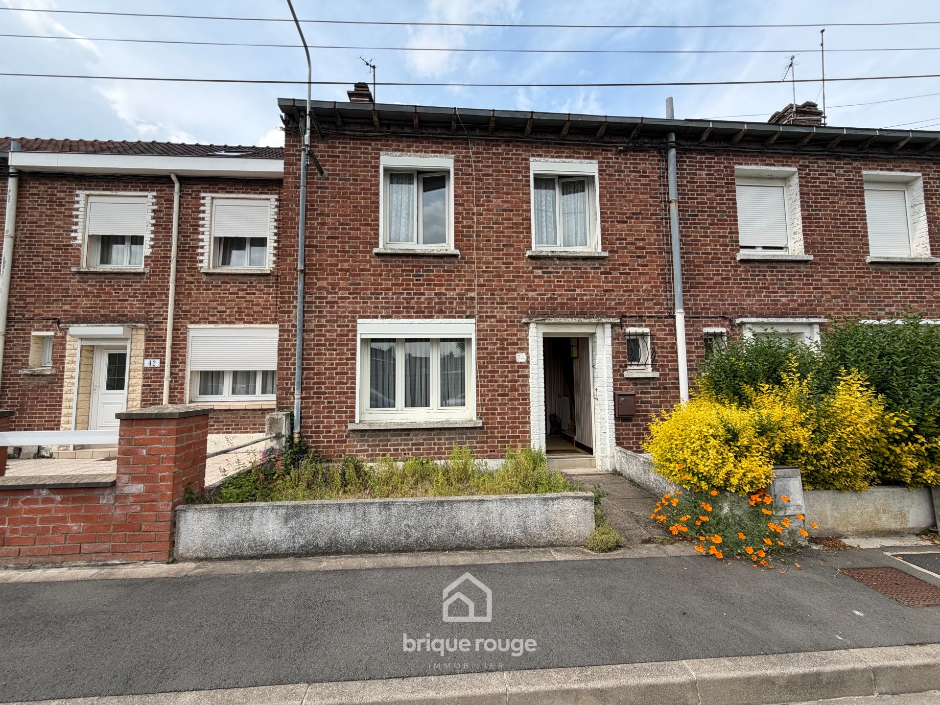 Maison batir 3 chambres avec jardin Photo 1 - Brique Rouge Immobilier Maison batir 3 chambres avec jardin Photo 1 - Brique Rouge Immobilier