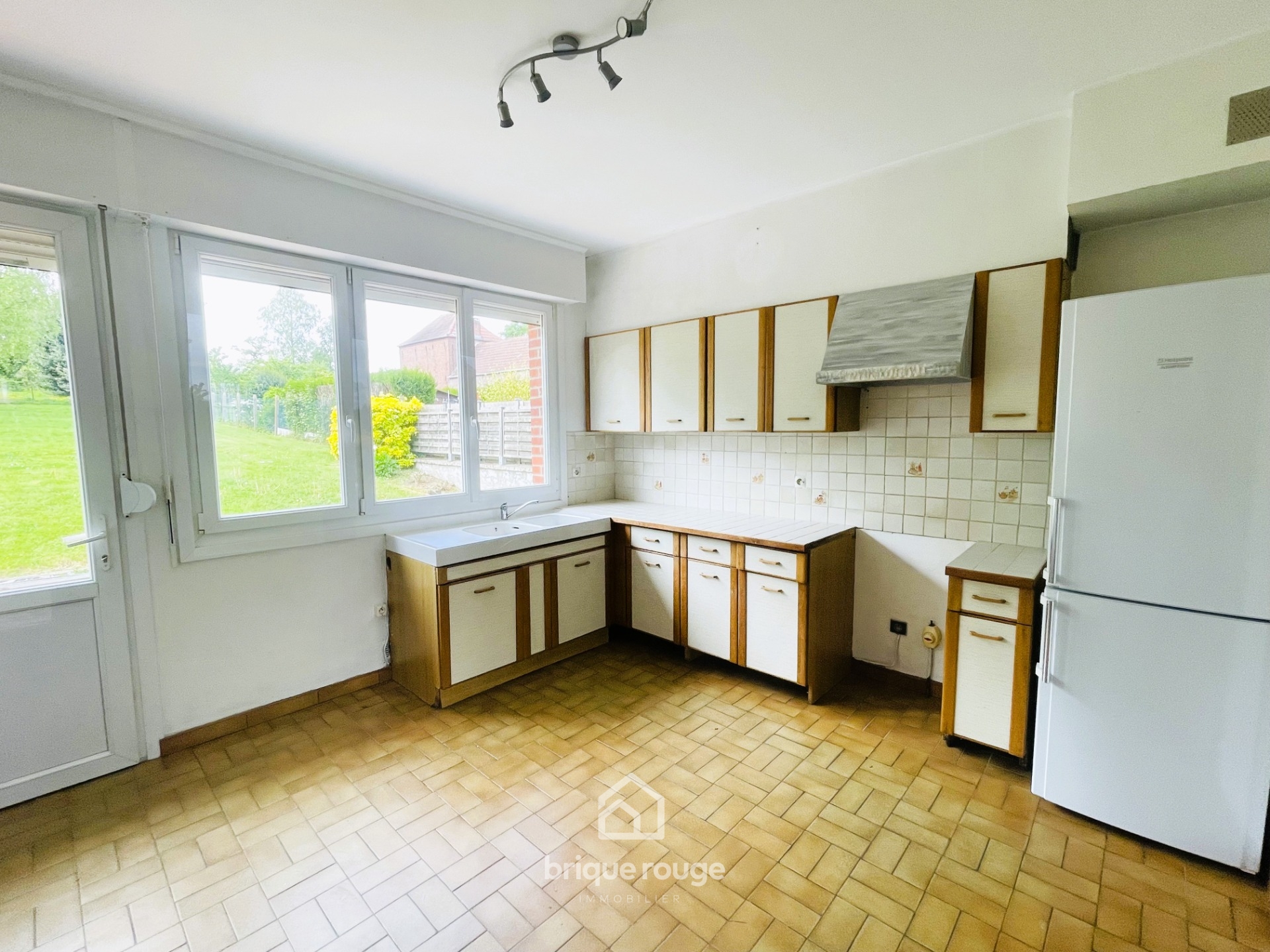 Plain pied potentiel au coeur du village lozinghem Photo 6 - Brique Rouge Immobilier Plain pied potentiel au coeur du village lozinghem Photo 6 - Brique Rouge Immobilier
