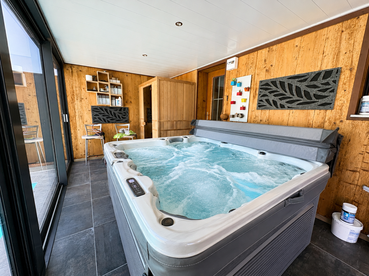 Individuelle 5 chambres piscine depandences 250m Photo 4 - Brique Rouge Immobilier Individuelle 5 chambres piscine depandences 250m Photo 4 - Brique Rouge Immobilier