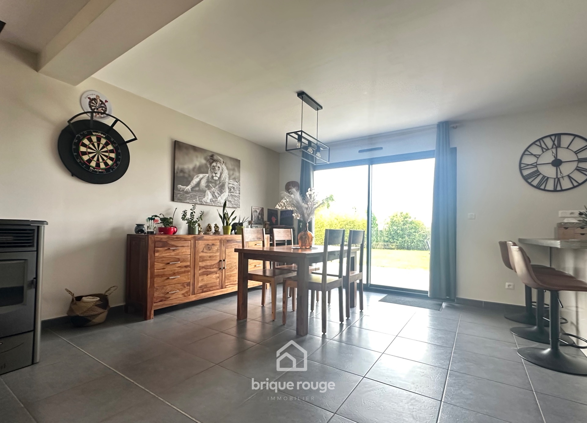 Individuelle 3 chambres jardin garage secteur calme Photo 5 - Brique Rouge Immobilier Individuelle 3 chambres jardin garage secteur calme Photo 5 - Brique Rouge Immobilier