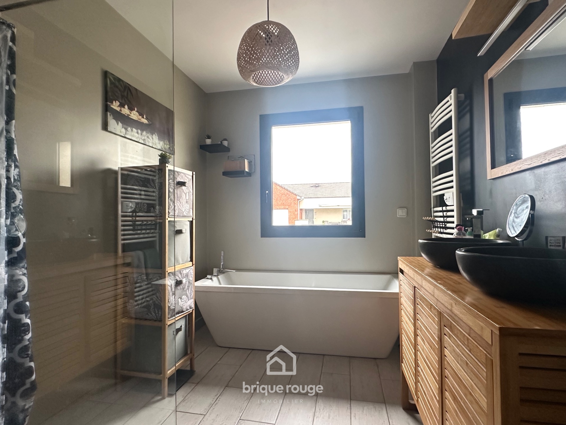 Individuelle 3 chambres jardin garage secteur calme Photo 6 - Brique Rouge Immobilier Individuelle 3 chambres jardin garage secteur calme Photo 6 - Brique Rouge Immobilier