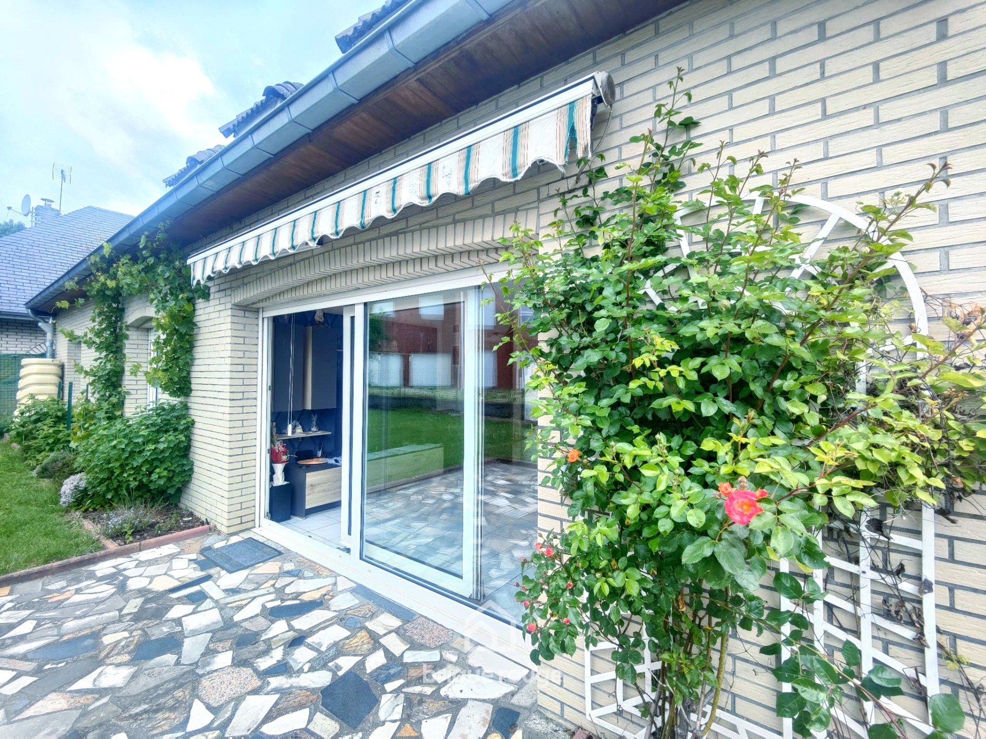 Faches villa individuelle semi plain pied Photo 2 - Brique Rouge Immobilier Faches villa individuelle semi plain pied Photo 2 - Brique Rouge Immobilier