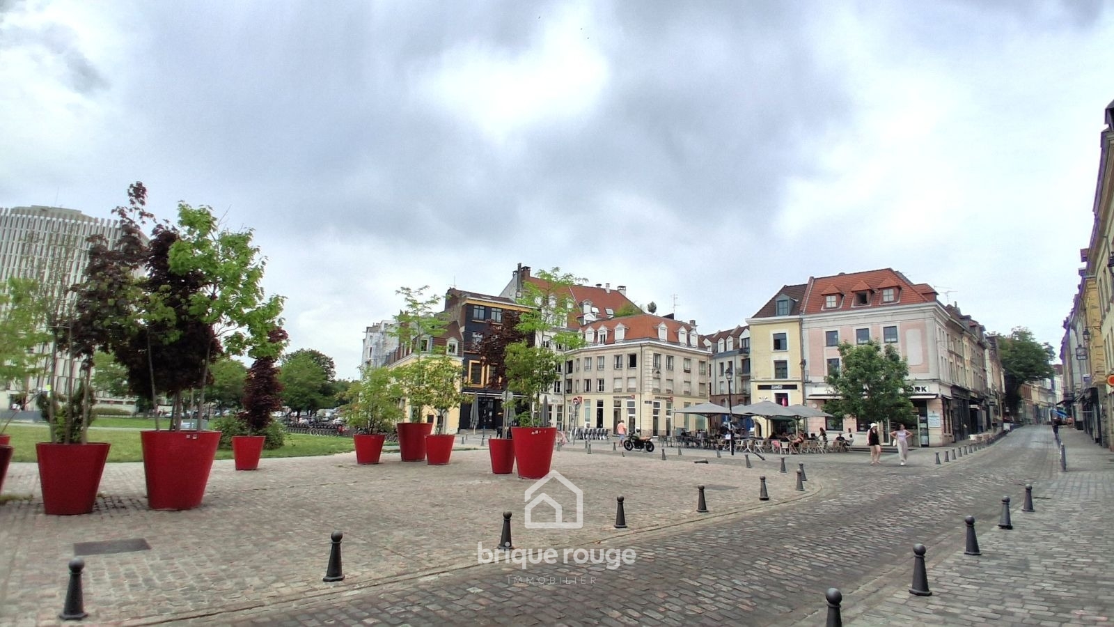 Lumineux t2 avec cave et parking coeur du vieux lille Photo 13 - Brique Rouge Immobilier Lumineux t2 avec cave et parking coeur du vieux lille Photo 13 - Brique Rouge Immobilier