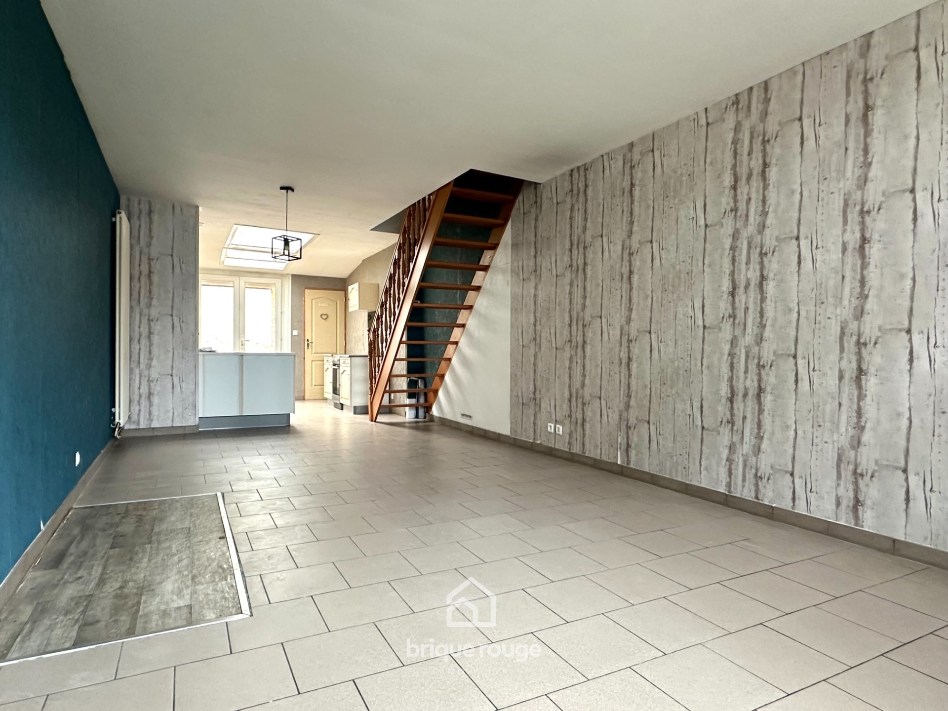 Maison de ville au coeur de la bassee  2 chambres et cour Photo 2 - Brique Rouge Immobilier