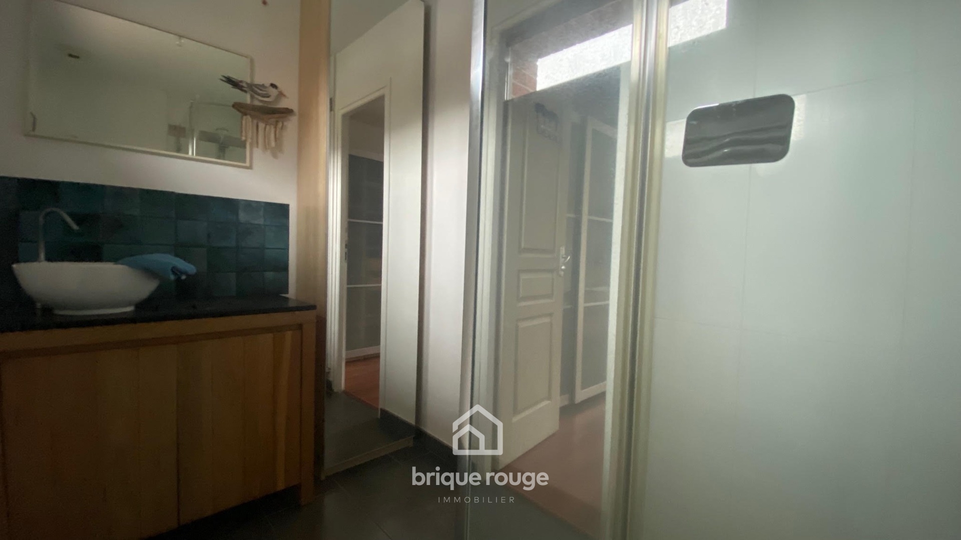 Maison individuelle semi plain pied sous sol Photo 6 - Brique Rouge Immobilier Maison individuelle semi plain pied sous sol Photo 6 - Brique Rouge Immobilier