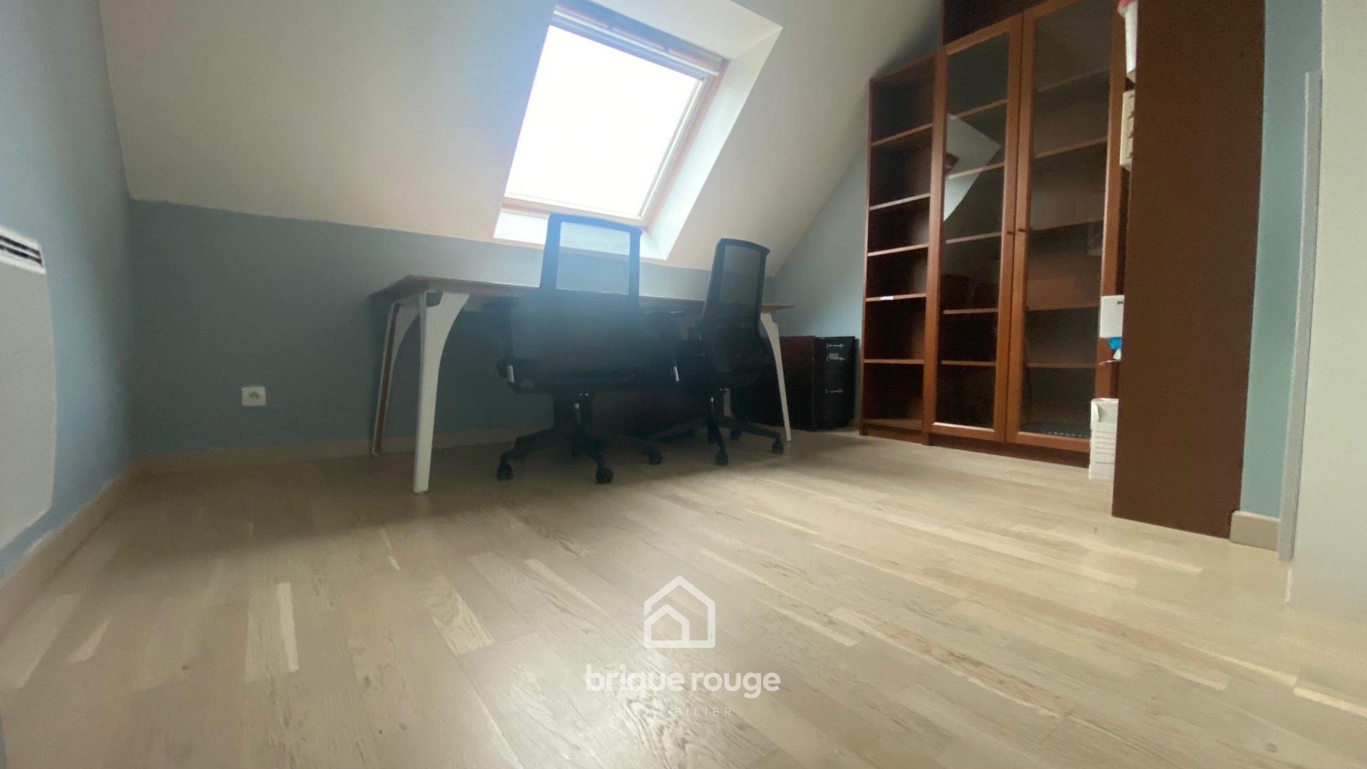 Maison individuelle semi plain pied sous sol Photo 8 - Brique Rouge Immobilier Maison individuelle semi plain pied sous sol Photo 8 - Brique Rouge Immobilier