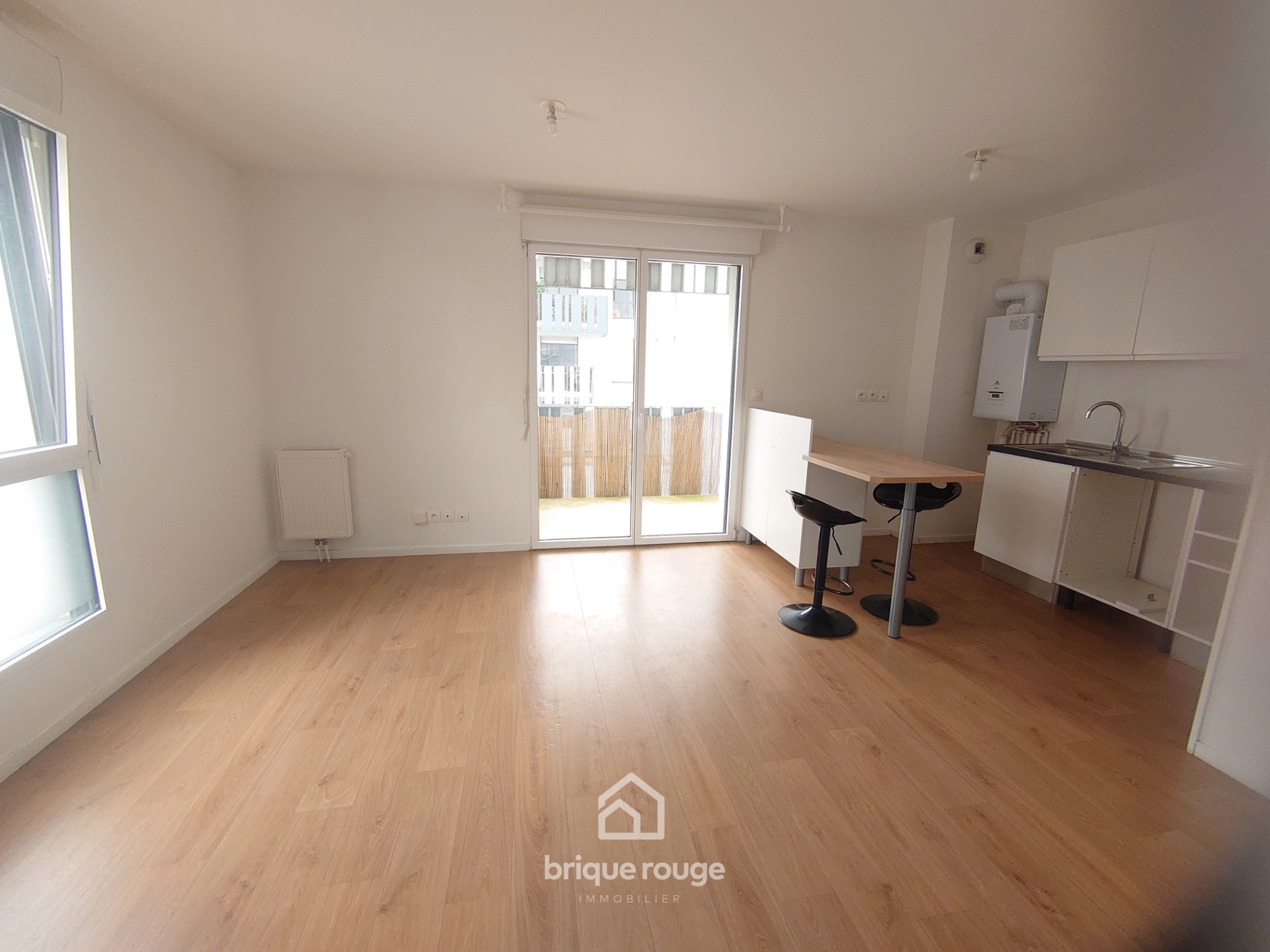 Superbe type 2 secteur chr avec jolie terrasse Photo 2 - Brique Rouge Immobilier