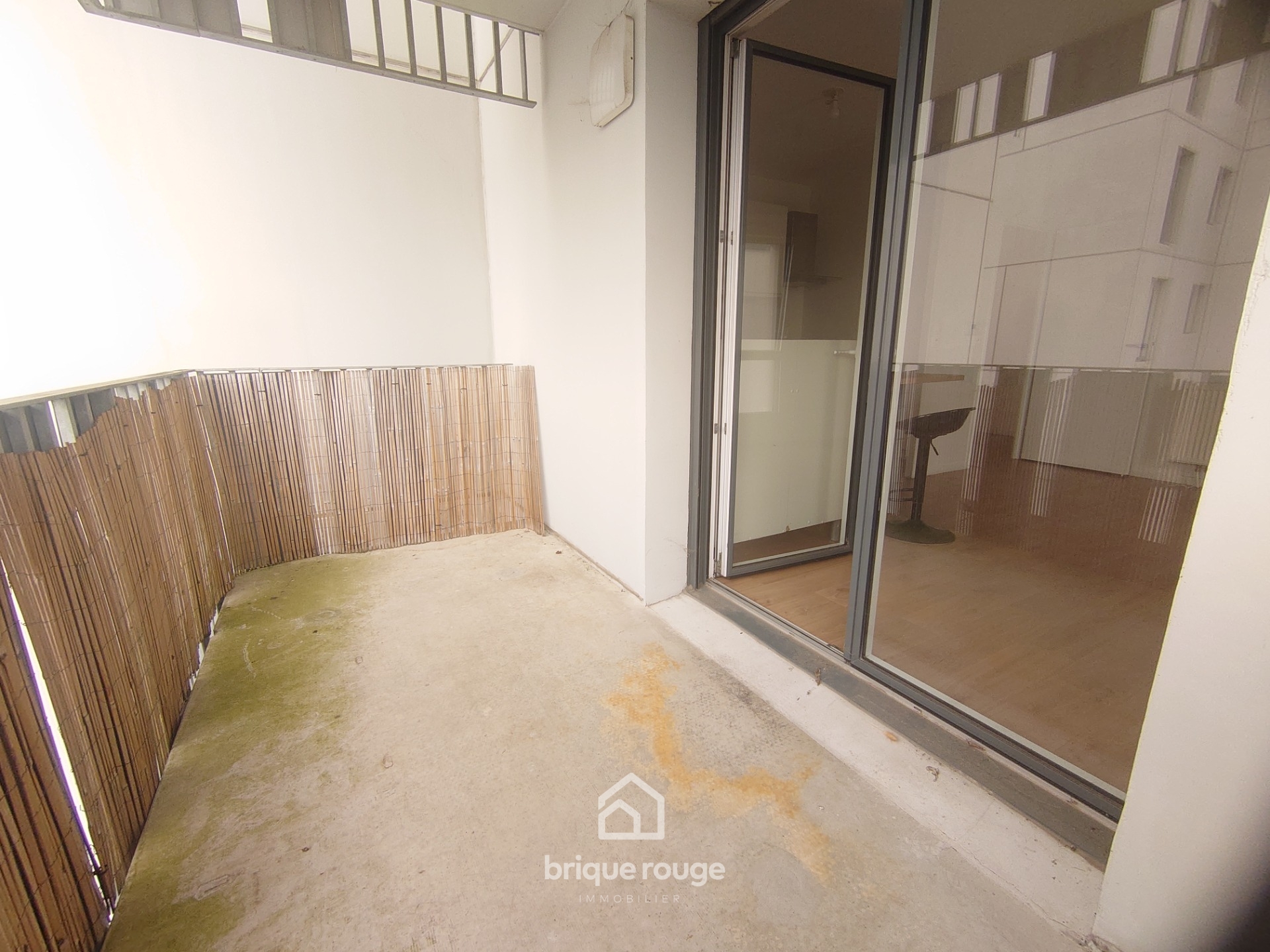 Superbe type 2 secteur chr avec jolie terrasse Photo 9 - Brique Rouge Immobilier