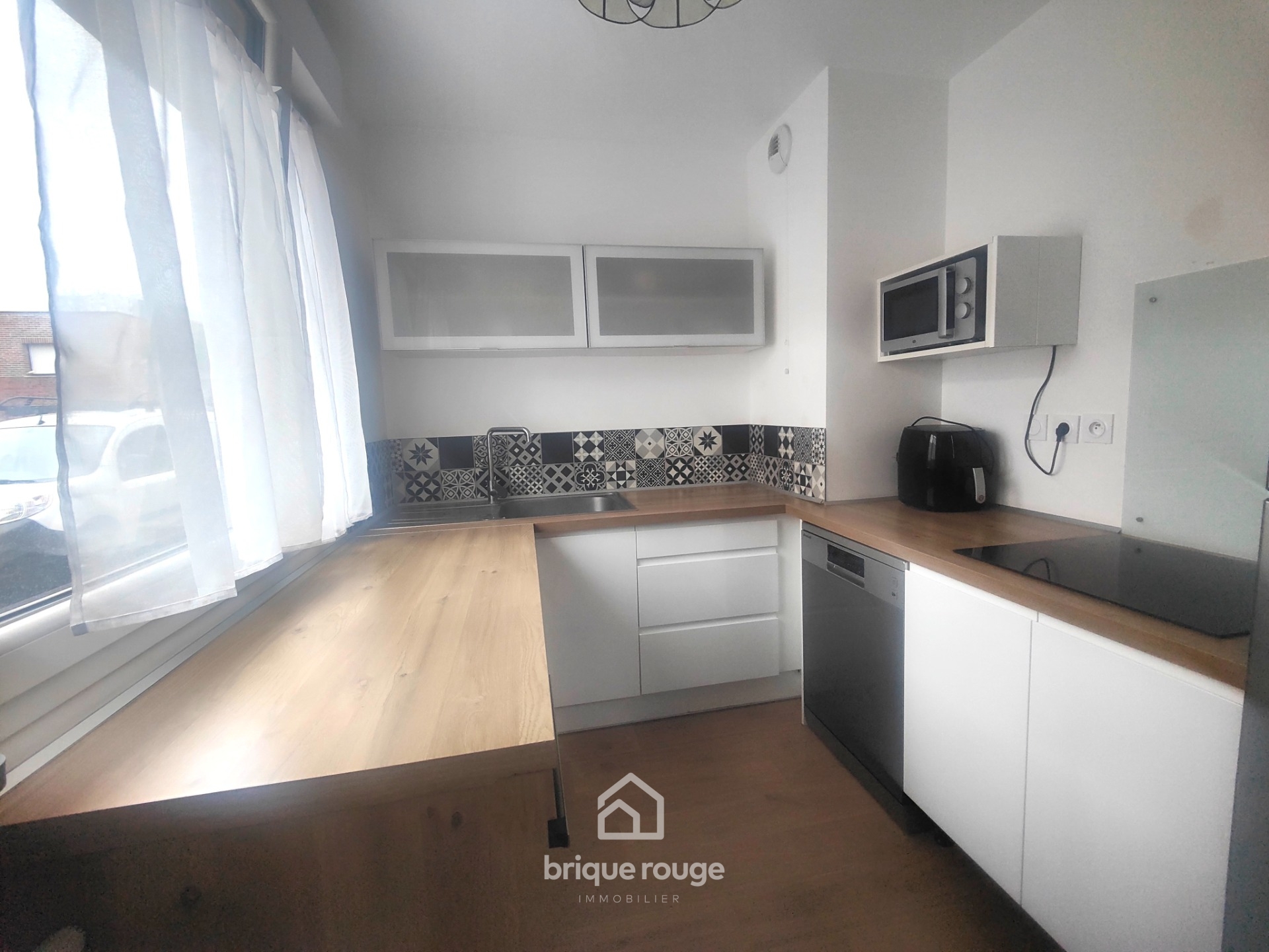 Loos 3mn chr maison recente t4 exterieur parking privatif Photo 4 - Brique Rouge Immobilier Loos 3mn chr maison recente t4 exterieur parking privatif Photo 4 - Brique Rouge Immobilier