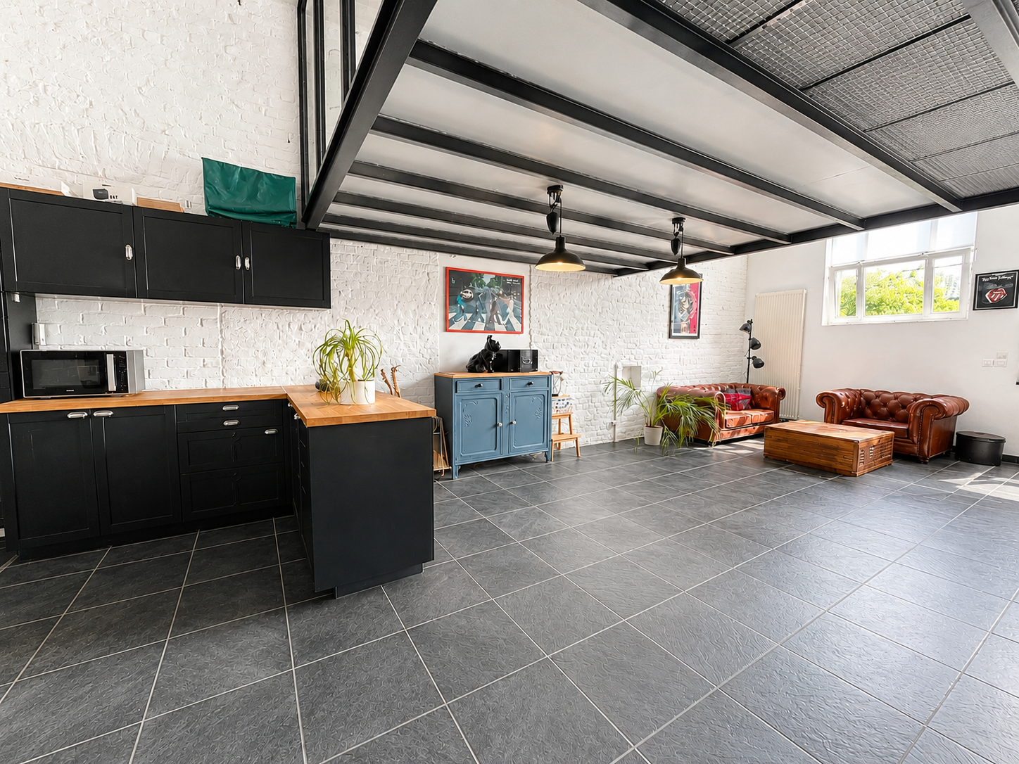 Loft idealement situee avec stationnements  Photo 5 - Brique Rouge Immobilier