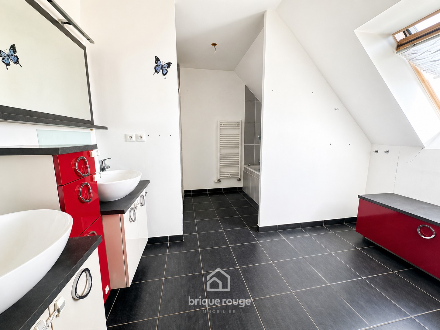 Grande maison familliale recente dpe a Photo 4 - Brique Rouge Immobilier Grande maison familliale recente dpe a Photo 4 - Brique Rouge Immobilier